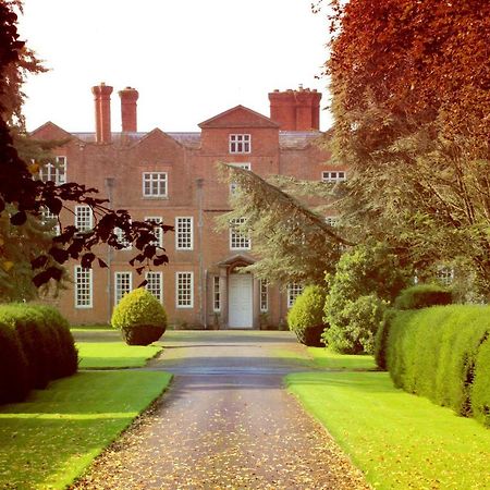 Henley Hall, ラドロー エクステリア 写真
